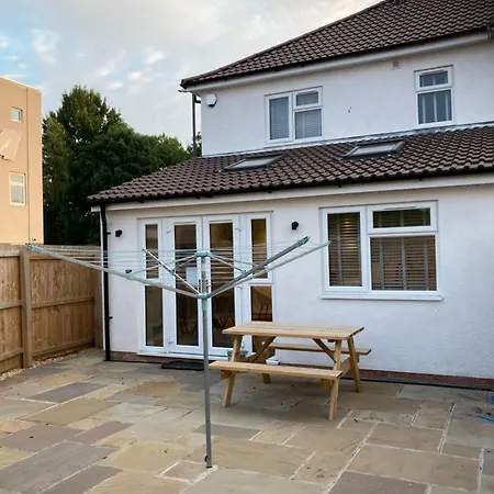 Ravenscourt By Brabazon 3*