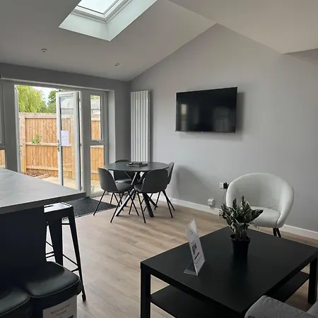 Ravenscourt By Brabazon بيت ضيافة 3*