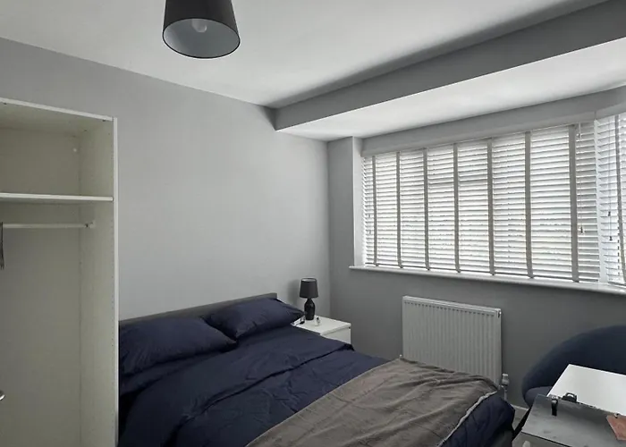 Ravenscourt By Brabazon 3*